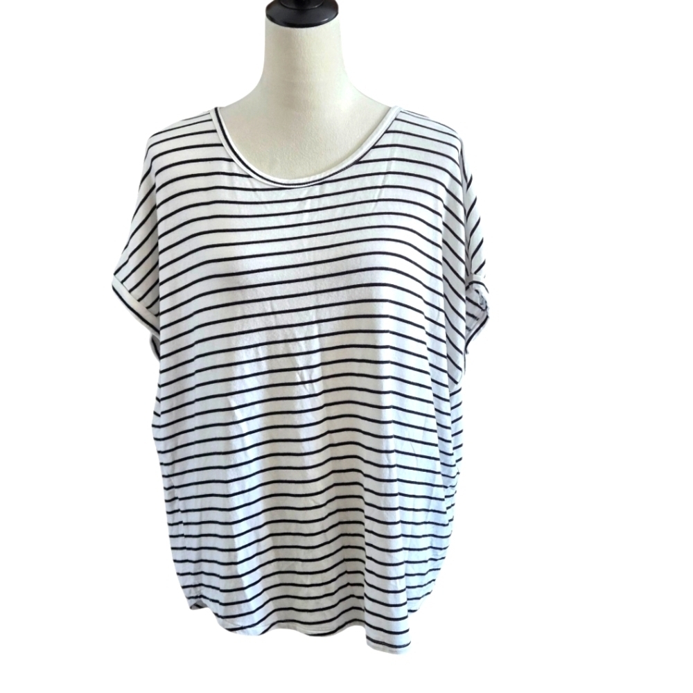 Buffalo David Bitton Women's XL Black and White Striped Tee Dolman Sleeves